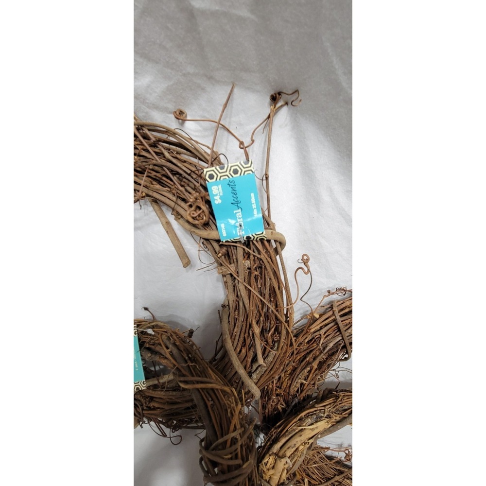 Natural Wreath Base Set of 8 Varies Sizes Spring Summer Fall Or Holiday New - Picture 11 of 13